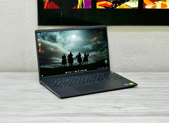 Ультрабук Б-класс Dell Vostro 3520 / 15.6" (1920x1080) IPS / Intel Core i5-1235U (10 (12) ядер по 3.3 - 4.4 GHz) / 16 GB DDR4 / 512 GB SSD M.2 / Intel Iris Xe Graphics / WebCam / Win 11 Pro б/у | Зображення 2