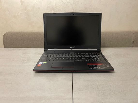 Игровой ноутбук MSI GL63 9SDK-840US / 15.6" (1920x1080) IPS / Intel Core i7-9750H (6 (12) ядер по 2.6 - 4.5 GHz) / 16 GB DDR4 / 512 GB SSD M.2 / nVidia GeForce GTX 1660 Ti, 6 GB GDDR6, 192-bit / WebCam б/у + Подарок Проводная мышь / USB | Зображення 2
