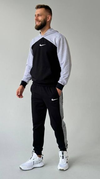 Чоловічий спортивний костюм Nike чорний з світло-сірими вставками | Зображення 2