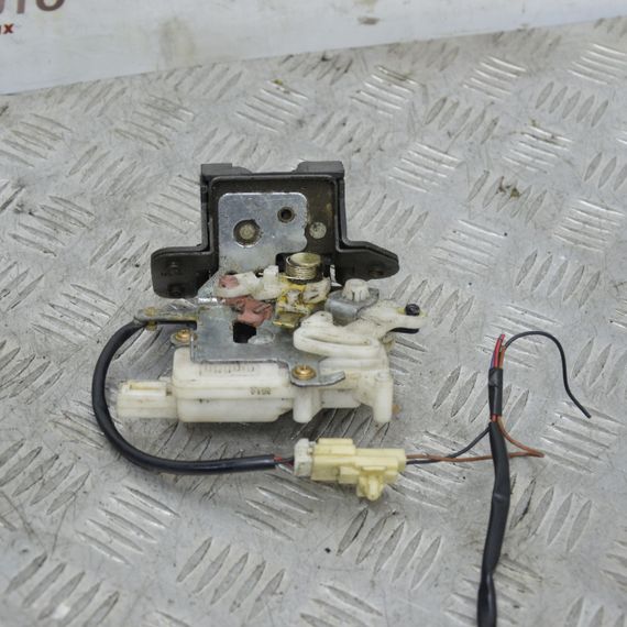 Замок кришки багажника Mazda 5 1999-2005 Замок кришки багажника задній Мазда 5 B6701 | Зображення 2