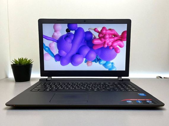 Ноутбук Б-класс Lenovo 100-15IBY / 15.6" (1366x768) TN / Intel Celeron N2840 (2 ядра по 2.16 - 2.58 GHz) / 4 GB DDR3 / 120 GB SSD / Intel HD Graphics / WebCam б/у | Зображення 1