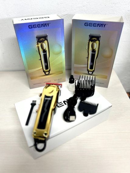 Машинка для стрижки волос Geemy GM-8015 вибрационная с насадками 3-6-10-13 мм | Зображення 2