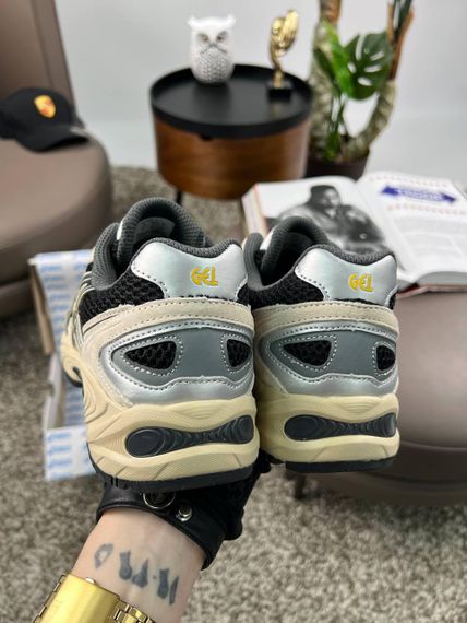 Чоловічі кросівки ASICS Gel-Kahana TR V4 Beige Black (замша , текстиль) весна / літо / осінь 46 28.5 - 29 см | Зображення 1