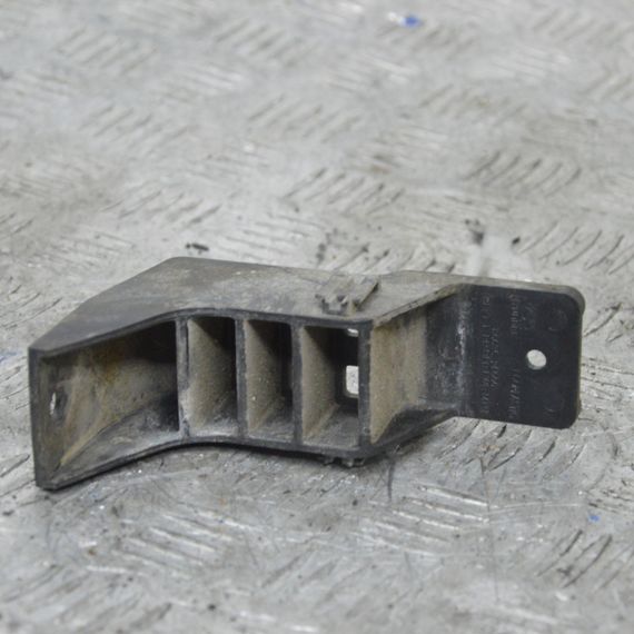 Кронштейн підсилювача заднього бампера Hyundai i30 2007-2012 Кріплення заднього бампера Хюндай ай30 866352L000