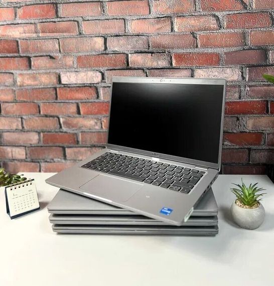 Ультрабук Dell Latitude 5420 / 14" (1920x1080) IPS / Intel Core i3-1125G4 (4 (8) ядра по 2.0 - 3.7 GHz) / 16 GB DDR4 / 256 GB SSD / Intel UHD Graphics / WebCam / Win 10 Pro б/у | Зображення 2