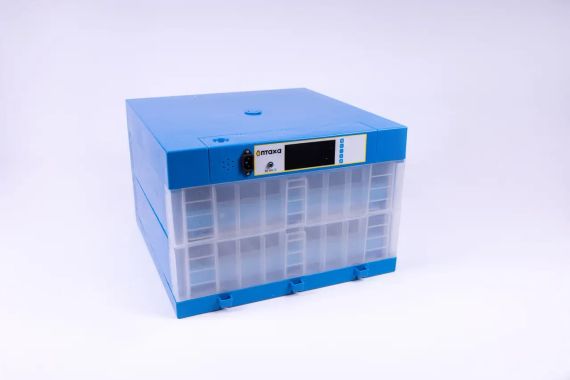 Инкубатор автоматический Птаха 120-B (220/12в)