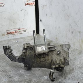 Кронштейн двигуна правий 1.3 MJet Fiat Doblo 2000-2009 Кріплення подушки мотора Фіат Добло 55208369