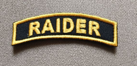 Шеврон Raider