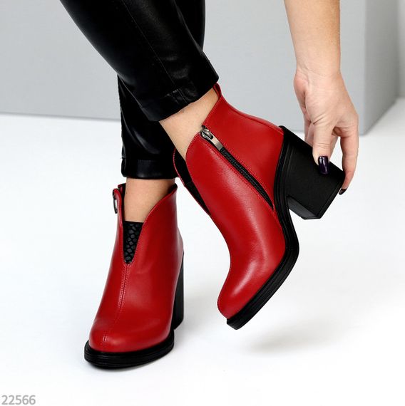 Яркие красные кожаные ботильоны — универсальная элегантность | Зображення 5