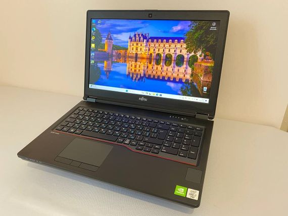 Мобільна робоча станція Fujitsu Celsius H7510 / 15.6" (1920x1080) IPS / Intel Core i7-10850H (6 (12) ядер по 2.7 - 5.1 GHz) / 32 GB DDR4 / 512 GB SSD / nVidia Quadro T1000, 4 GB GDDR6, 128-bit / WebCam / HDMI б/в | Зображення 1