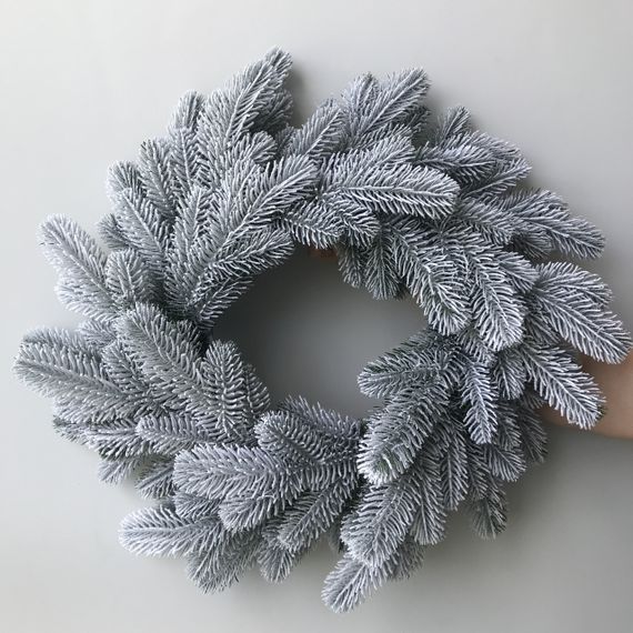 Венок новогодний рождественский Lux из литой хвои d-50 см заснеженный | Зображення 4