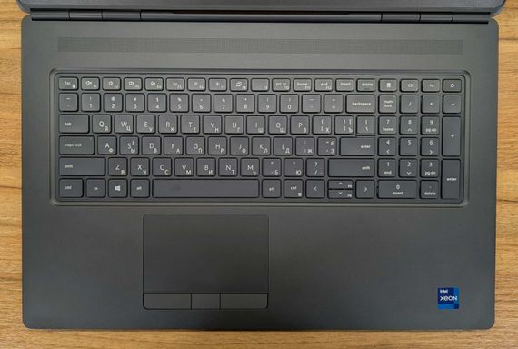 Мобільна робоча станція Б-клас Dell Precision 7760 / 17.3" (3840x2160) IPS / Intel Xeon W-11855M (6 (12) ядер по 3.2 - 4.9 GHz) / 64 GB DDR4 / 1000 GB SSD / nVidia RTX A4000, 8 GB GDDR6, 256-bit / WebCam / Windows 11 б/в + Подарунок Бездротова миша | Зображення 3