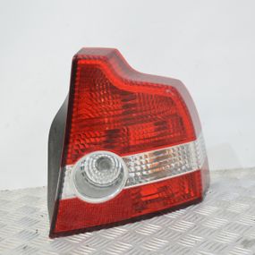 Ліхтар задній правий Volvo S40 II 2004-2007 дорестайл Фара стоп задня права Вольво с40 2 30678740