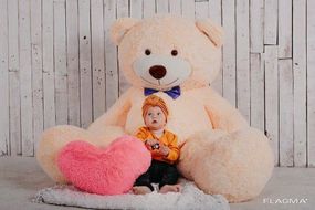 Большой плюшевый мишка Yarokuz Ричард 2 метра Персиковый