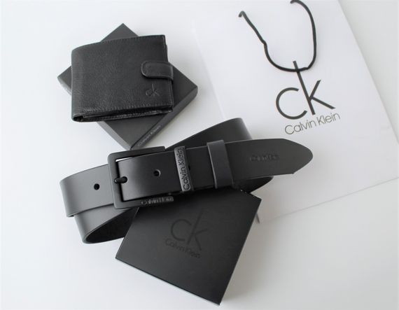 Мужской подарочный набор Calvin Klein ремень и кошелек total black | Зображення 1