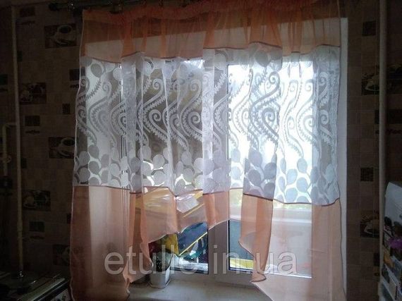 Готова персикова коротка пошита тюль фіранка аркою для кухні, веранди, вітальні, коридору або спальні | Зображення 2
