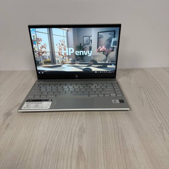 Ультрабук Б-класс HP Envy 13-aq1013dx / 13.3" (3840x2160) IPS Touch / Intel Core i7-1065G7 (4 (8) ядра по 1.3 - 3.9 GHz) / 8 GB DDR4 / 512 GB SSD NVMe / Intel Iris Plus Graphics / WebCam б/у | Зображення 1