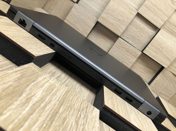Ультрабук Dell Latitude E7470 / 14" (1920x1080) IPS / Intel Core i5-6300U (2 (4) ядра по 2.4 - 3.0 GHz) / 8 GB DDR4 / 256 GB SSD M.2 / Intel HD Graphics 520 / WebCam б/у | Зображення 6