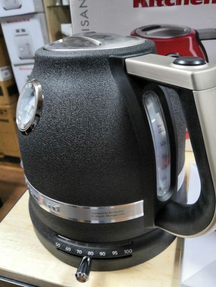 Електрочайник KitchenAid Artisan 5KEK1522EBK, чавун | Зображення 5