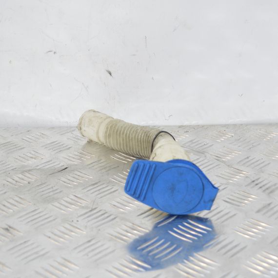 Горловина бачка омивача Skoda Rapid 2012-2019 Горловина бака склоомивача Шкода Рапід | Зображення 1