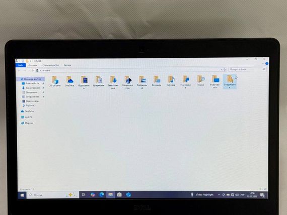Ультрабук Б-класс Dell Latitude E5470 / 14" (1366x768) TN / Intel Core i5-6300U (2 (4) ядра по 2.4 - 3.0 GHz) / 6 GB DDR4 / 128 GB SSD M.2 / Intel HD Graphics 520 / WebCam / Windows 10 Pro б/у | Зображення 4