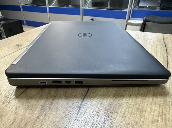 Ноутбук Dell Precision 7520 15,6" FullHD i7 7720HQ/8Gb/256SSD/Radeon WX4130 Б/У | Зображення 1