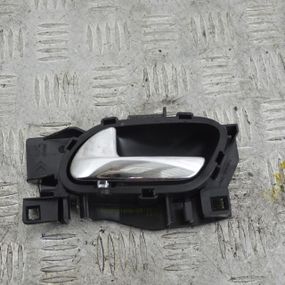 Ручка дверей внутрішня задня ліва Citroen C4 Picasso 2007-2014 Ручка дверей ліва Сітроен Ц4 96555518VD