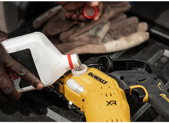 Міні-пила ланцюгова акумуляторна безщіткова Довжина шини 20 см DeWALT DCMPS520P1 | Зображення 8