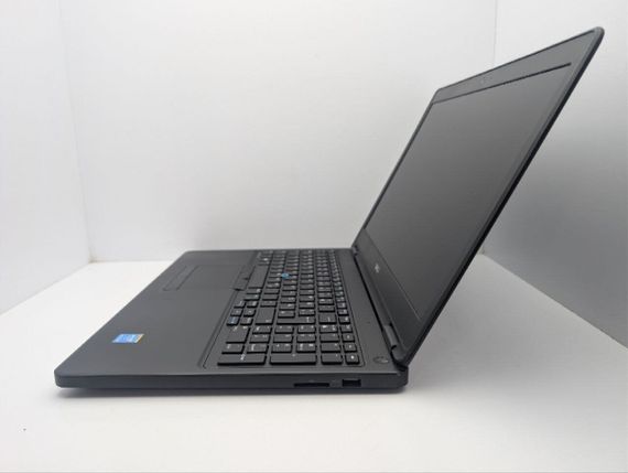 Ноутбук Dell Latitude E5550 / 15.6" (1920x1080) TN / Intel Core i3-5010U (2 (4) ядра по 2.1 GHz) / 8 GB DDR3 / 500 GB HDD / Intel HD Graphics 5500 / WebCam б/у | Зображення 4