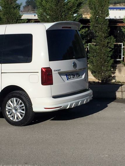 Накладка на задний бампер (под покраску) для Volkswagen Caddy 2015-2020 гг | Зображення 2