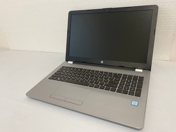 Ноутбук HP 250 G6 / 15.6" (1920x1080) TN / Intel Core i3-6006U (2 (4) ядра по 2.0 GHz) / 8 GB DDR4 / 240 GB SSD / Intel HD Graphics 520 / WebCam / DVD-ROM б/у | Зображення 2