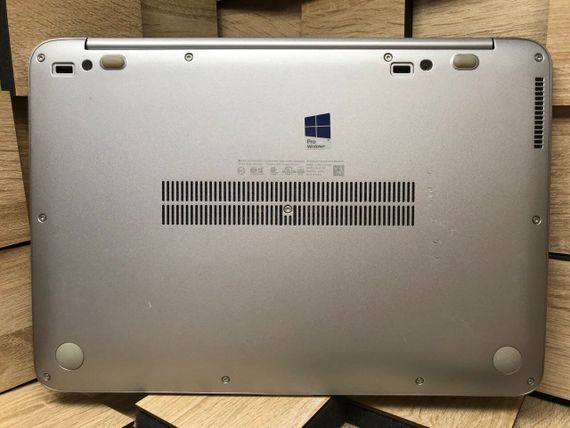 Ультрабук Б-класс HP EliteBook Folio 1040 G3 / 14" (1920x1080) IPS / Intel Core i7-6600U (2 (4) ядра по 2.6 - 3.4 GHz) / 8 GB DDR4 / 256 GB SSD M.2 / Intel HD Graphics 520 / HDMI б/у | Зображення 8