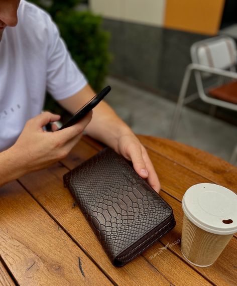 Коричневый кошелек-клатч  с блоком под карточки с фактурной натуральной кожи  Marco Coverna MC086-5901С | Зображення 1