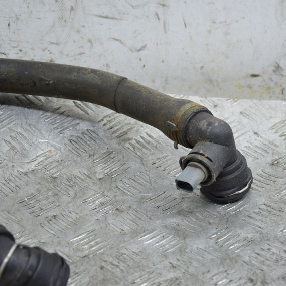 Патрубок системи охолодження 1.2 / 1.4 TFSI Audi A3 Q2 2012-2024 Шланг води Ауді 5Q0121049AD | Зображення 2