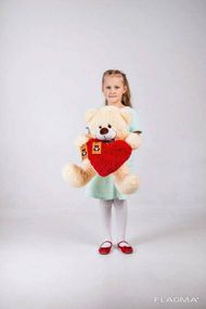 Плюшевый мишка с сердечком Yarokuz Джеймс 65 см Персиковый
