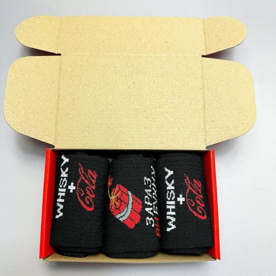 Подарочный набор мужских носков в коробке размер 40-45 3 пары цвет черный ч3бокс036 | Зображення 1