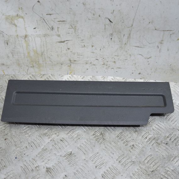 Накладка багажника права універсал Volkswagen Golf VII 2012-2020 Захист багажника Фольксваген Гольф 7 5G9867464