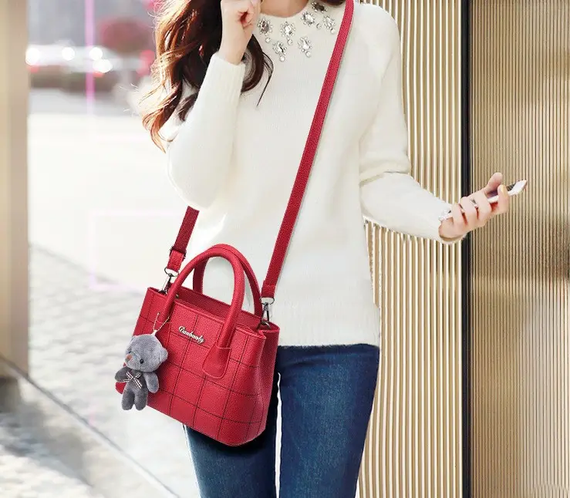 Сумка жіноча через плече стильна червона з ведмедиком (1292К) | Зображення 8