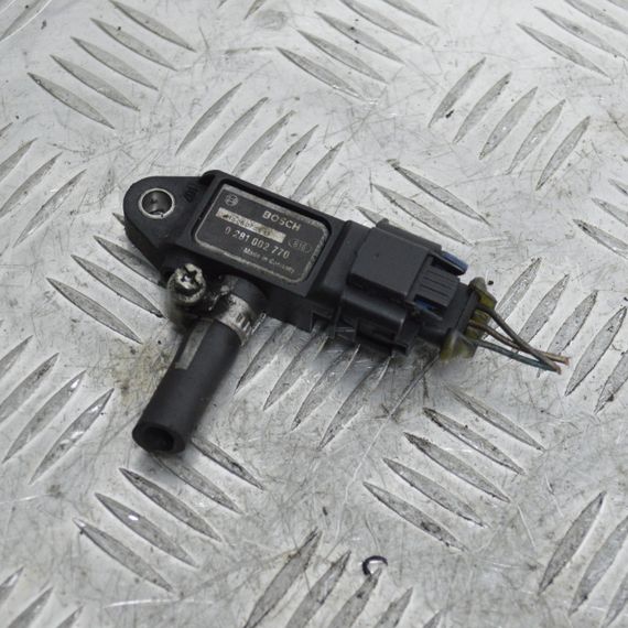 Датчик тиску наддуву Fiat Bravo Punto Idea Sedici датчик тиску вихлопних газів Фіат 0281002770