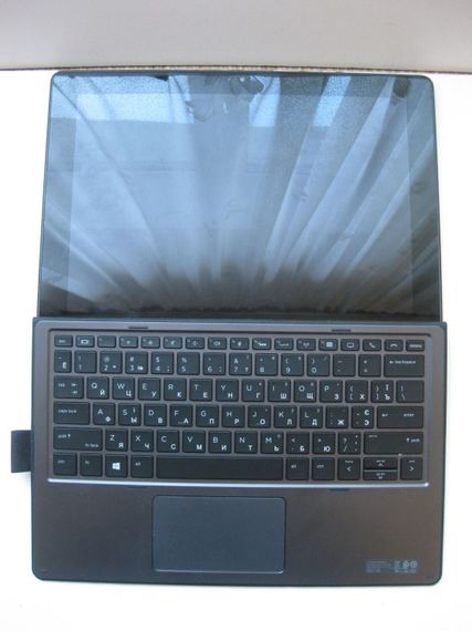 Нетбук-трансформер HP Pro x2 612 G2 / 12" (1920x1280) IPS Touch / Intel Core i5-7Y57 (2 (4) ядра по 1.2 - 3.3 GHz) / 8 GB DDR3 / 256 GB SSD / Intel HD Graphics 615 / WebCam / Win 10 Pro б/в | Зображення 3