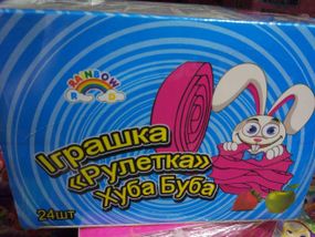 Упаковка жувальної резинки Хуба-Буба Рулетка 12 г × 24 шт – фруктовий мікс