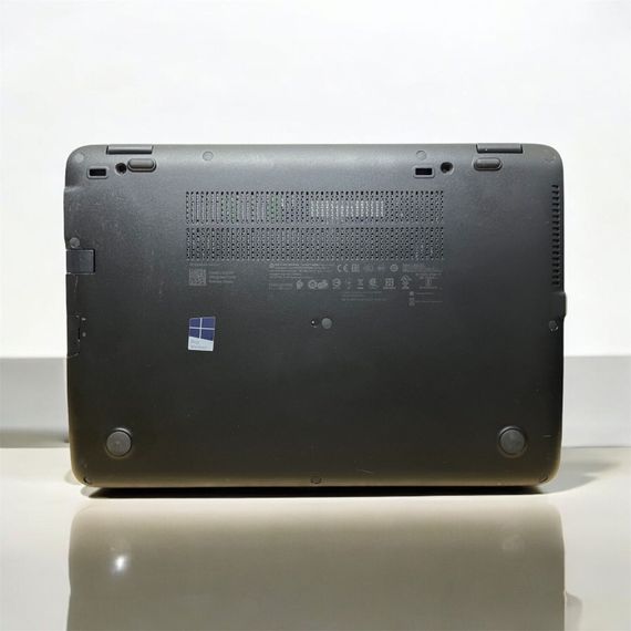 Ноутбук HP EliteBook 840 G3 / 14" (1920x1080) TN / Intel Core i5-6300U (2 (4) ядра по 2.4 - 3.0 GHz) / 8 GB DDR4 / 120 GB SSD / Intel HD Graphics 520 / WebCam / АКБ не держит б/у | Зображення 5