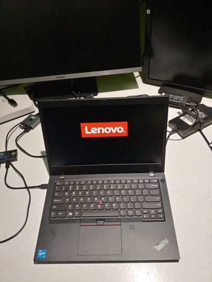 Ультрабук Б-клас Lenovo ThinkPad L14 Gen 2 / 14" (1920x1080) IPS / Intel Core i5-1145G7 (4 (8) ядра по 2.6 - 4.4 GHz) / 16 GB DDR4 / 500 GB SSD / Intel Iris Xe Graphics / WebCam / Windows 11 б/в | Зображення 9
