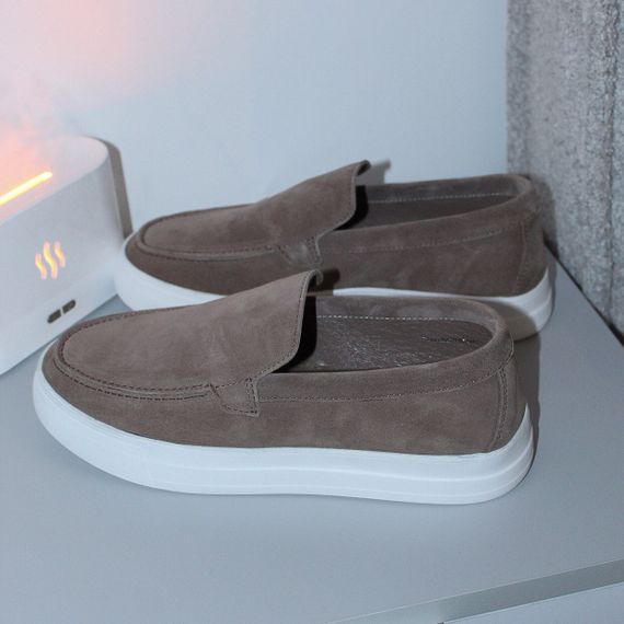 Оригінальні замшеві лофери 43 розмір