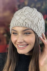 Шапка «Камелия» светлый кофе