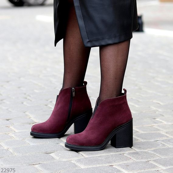 Шикарные бордовые ботинки ботильоны натуральная замша на среднем каблуке | Зображення 3
