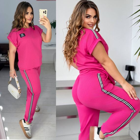 Женский спортивный костюм с лампасами штаны и футболка KF045 цвет розовый размер 52/54 | Зображення 1