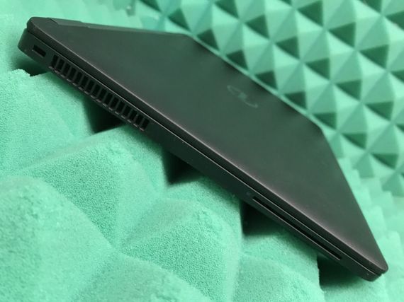 Ультрабук Б-класс Dell Latitude E7470 / 14" (1366x768) TN / Intel Core i5-6300U (2 (4) ядра по 2.4 - 3.0 GHz) / 8 GB DDR4 / 128 GB SSD / Intel HD Graphics 520 / WebCam / Fingerprint / HDMI / miniDP / Windows 10 б/у | Зображення 6