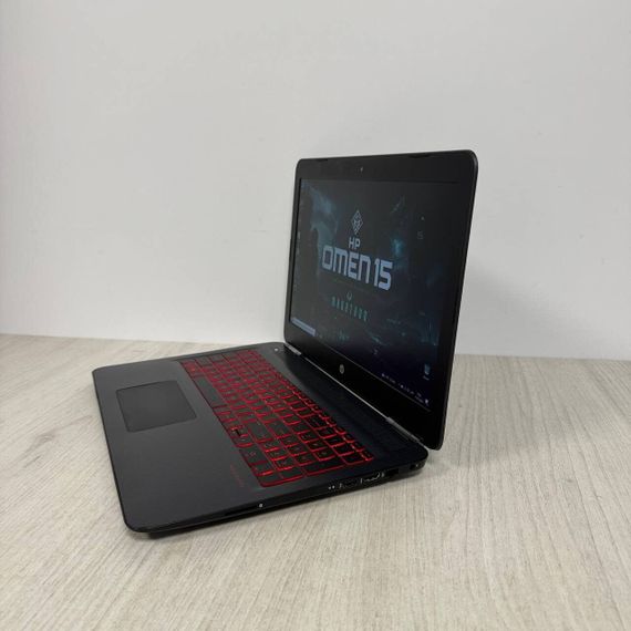 Ігровий ноутбук Б-клас HP Omen 15-ax210nr / 15.6" (1920x1080) IPS / Intel Core i7-7700HQ (4 (8) ядра по 2.8 - 3.8 GHz) / 8 GB DDR4 / 128 GB SSD M2 + 1000 GB HDD / nVidia GeForce GTX 1050 Ti, 4 GB GDDR5, 128-bit / WebCam б/в | Зображення 3