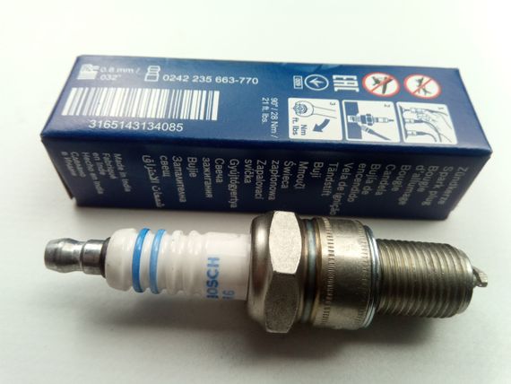 Свічка запалювання BOSCH SUPER PLUS WR7DC +1 (ВАЗ 2101-2108, Lanos 1.5) (0242235663) (2111-3707010) | Зображення 1